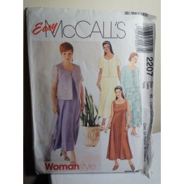 McCalls Sewing Pattern 2207 