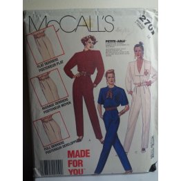 McCalls Sewing Pattern 2702 