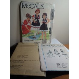 McCalls Sewing Pattern 8976 