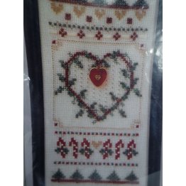 Mill Hill Treasures Needlework,  Holiday Sampler Kit