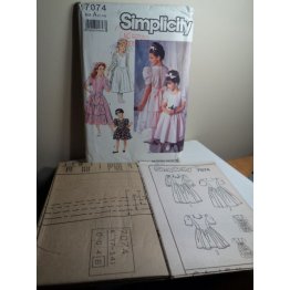 Simplicity Sewing Pattern 7074 