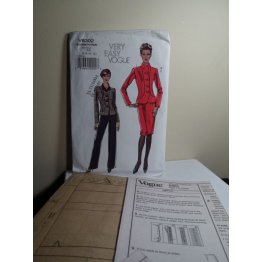 Vogue Sewing Pattern 8302 